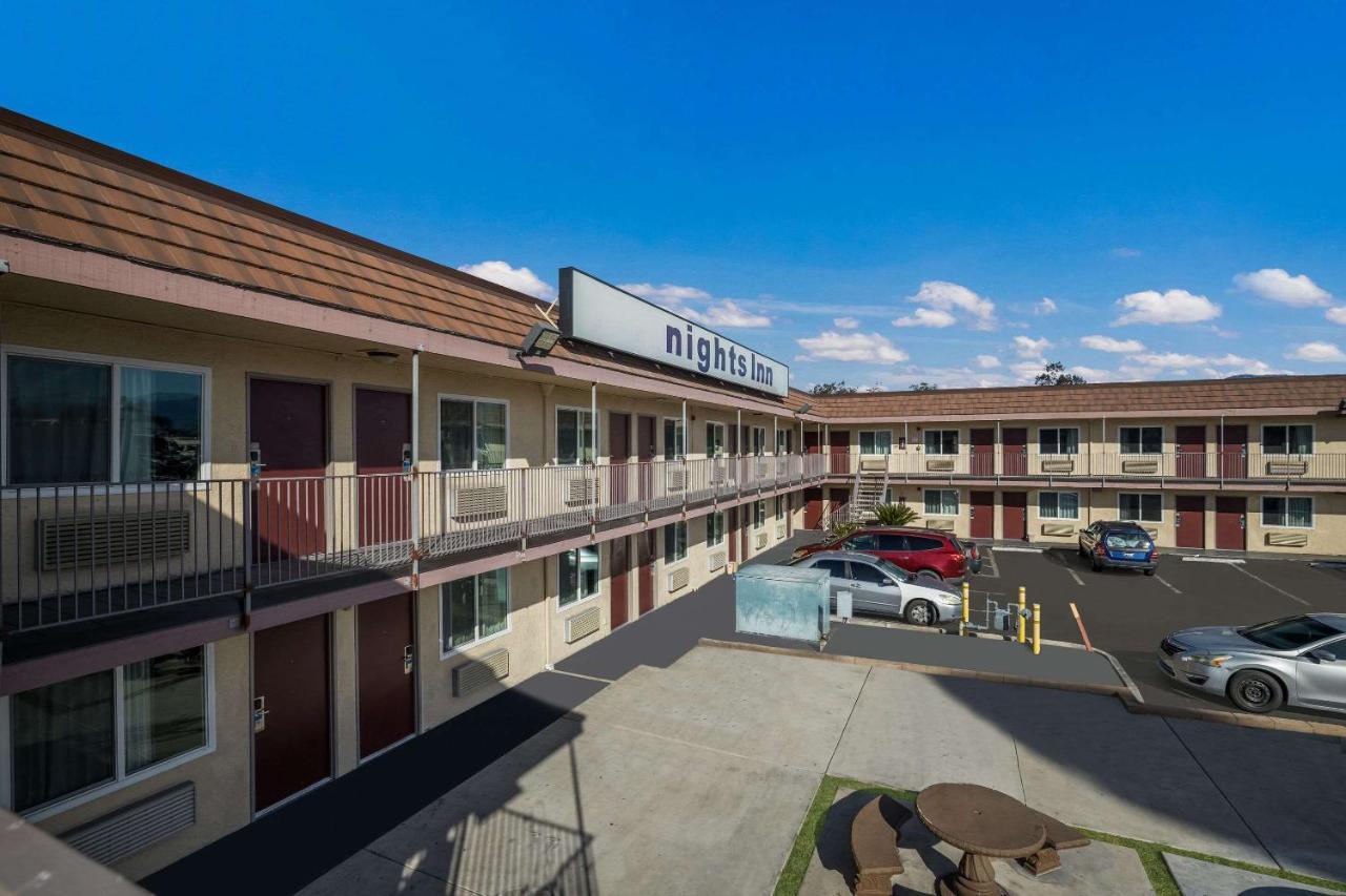 Rodeway Inn San Bernardino & Redlands Buitenkant foto